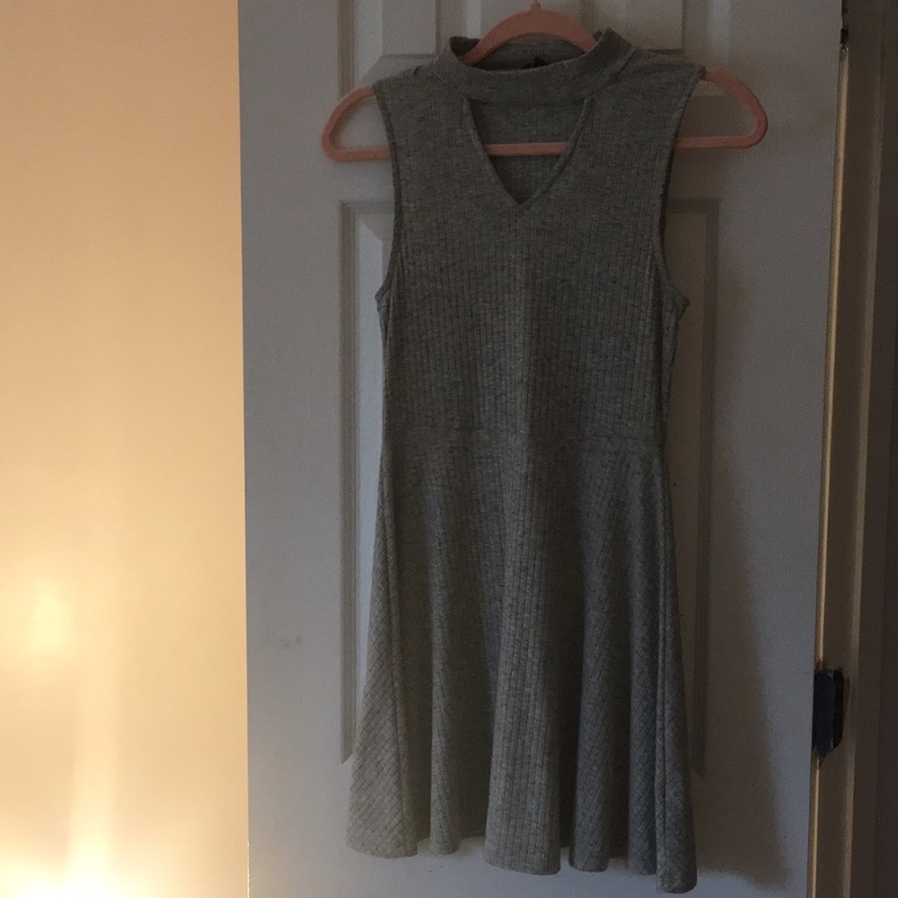 Light grey Flow dress.